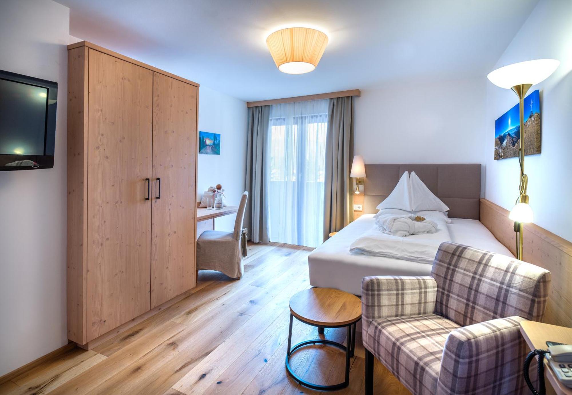 Hotel Haeuserl Im Wald Mariapfarr Eksteriør bilde