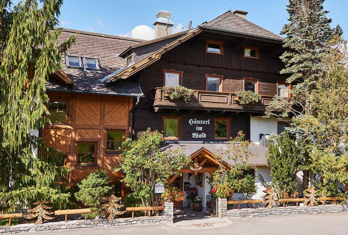 Hotel Haeuserl Im Wald Mariapfarr Eksteriør bilde